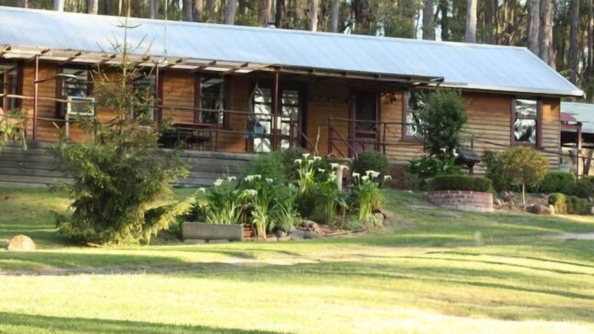 Buln Buln East House | Brogui Park - Buln Buln East