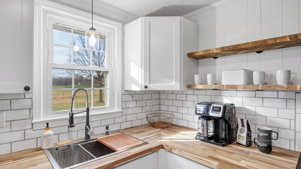 Mineral House | Broken Arrow Farm Completly Remodeled located between Richmond & Charlottesville