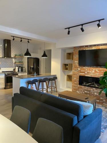 Bromont Apartment | Bromont Lodge 871 Shefford suite 205