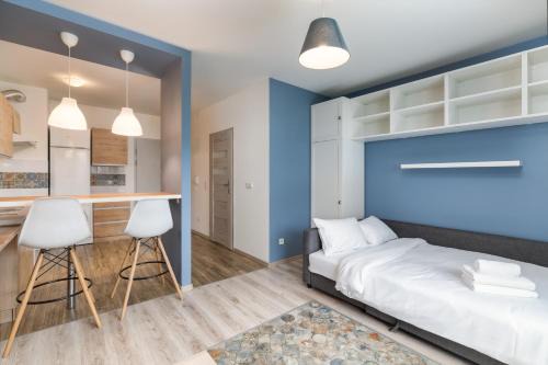 Bronowice Apartment | Bronowice Standard Studio by BookingHost