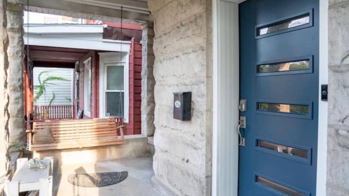 Grand Boulevard House | Bronzeville Greystone Free Parking and Wifi