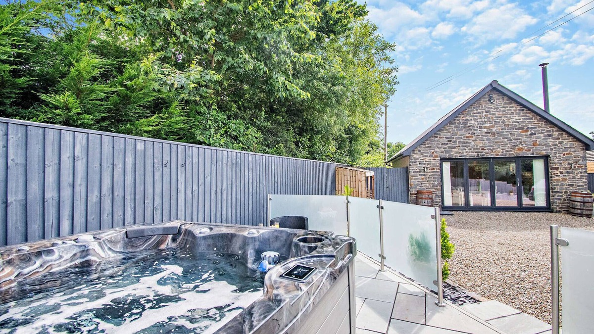 Tavernspite House | Brook View Cottage - One Bedroom House, Sleeps 2