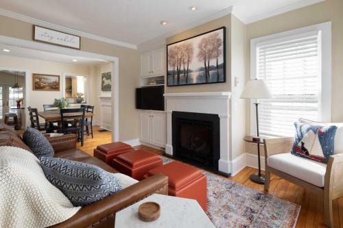 Lambertville House | Brooke House In The Heart of Downtown with Patio!