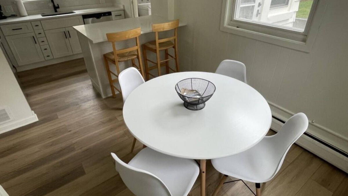 Brookfield House | Brookfield Boutique Charmer