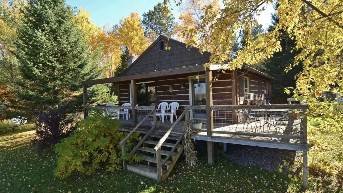 Grand View Cottage | Brookside Cottage