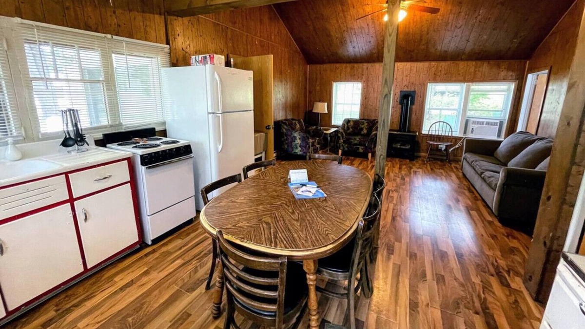 Grawn House | Brookside Cottages and Resort Retreat Cottage