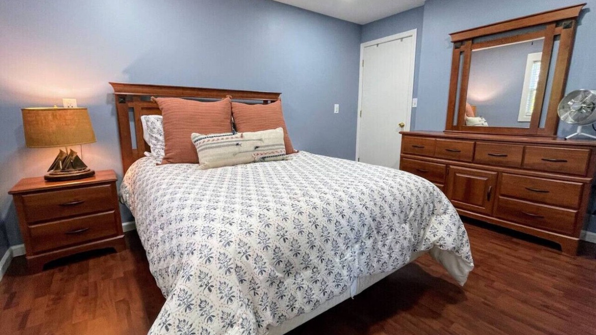 Grawn House | Brookside Cottages and Resort Mason Creek