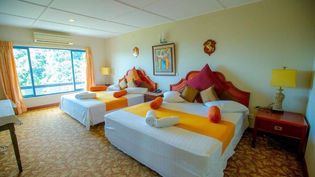 Pathadumbara Hotel | Brookside Nature Hotel