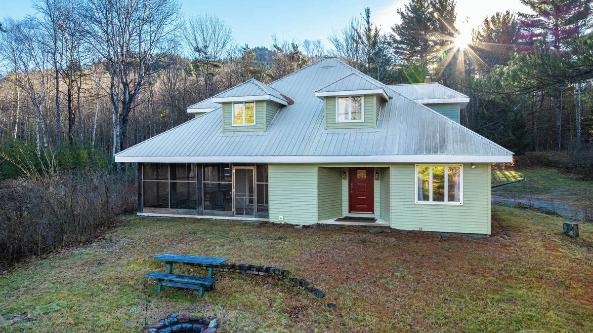 Wilmington House | Brookside Pines | 3 bd 2.5 bath in Wilmington, NY