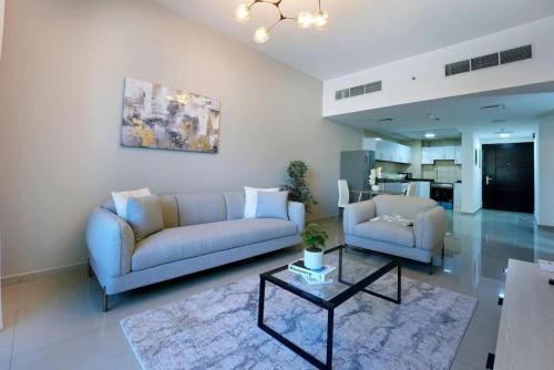 Dubai Sports City Apartment | Brown Stone Holiday Homes Frankfurt