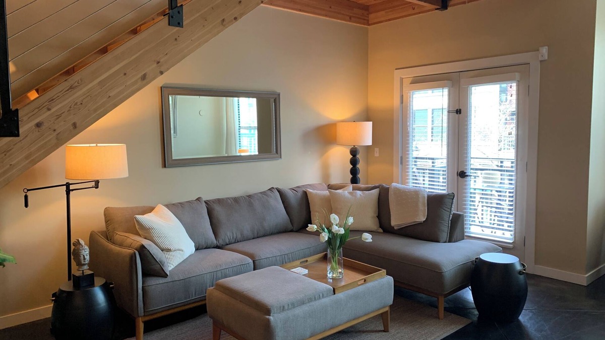 Orenco Station Condo | Brownstone Loft in Orenco