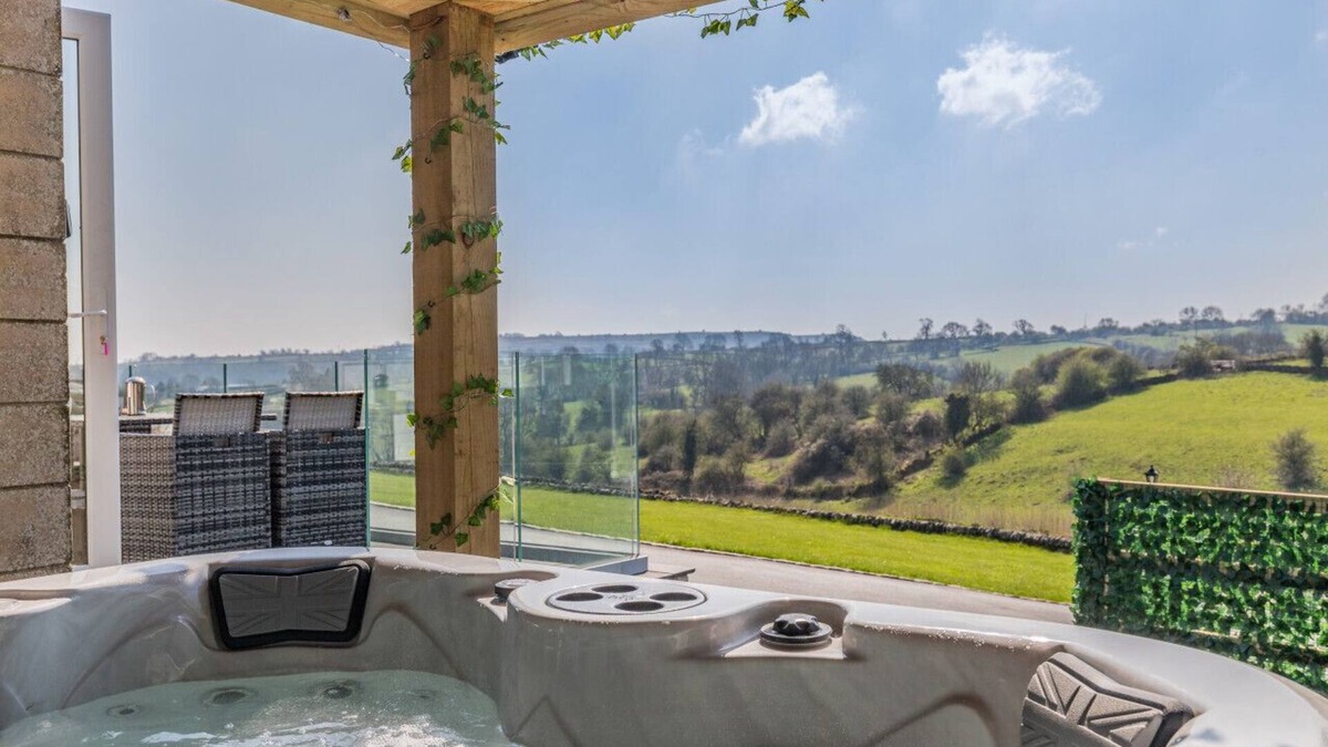 Bonsall House | Brumlea Farm Cottage