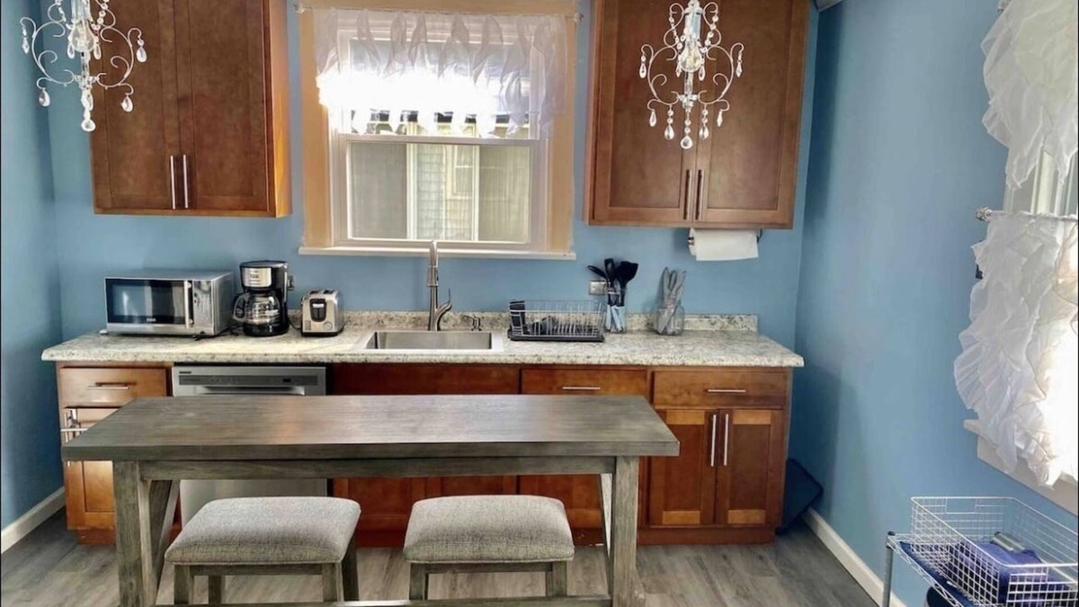 Maple Heights House | brunch house