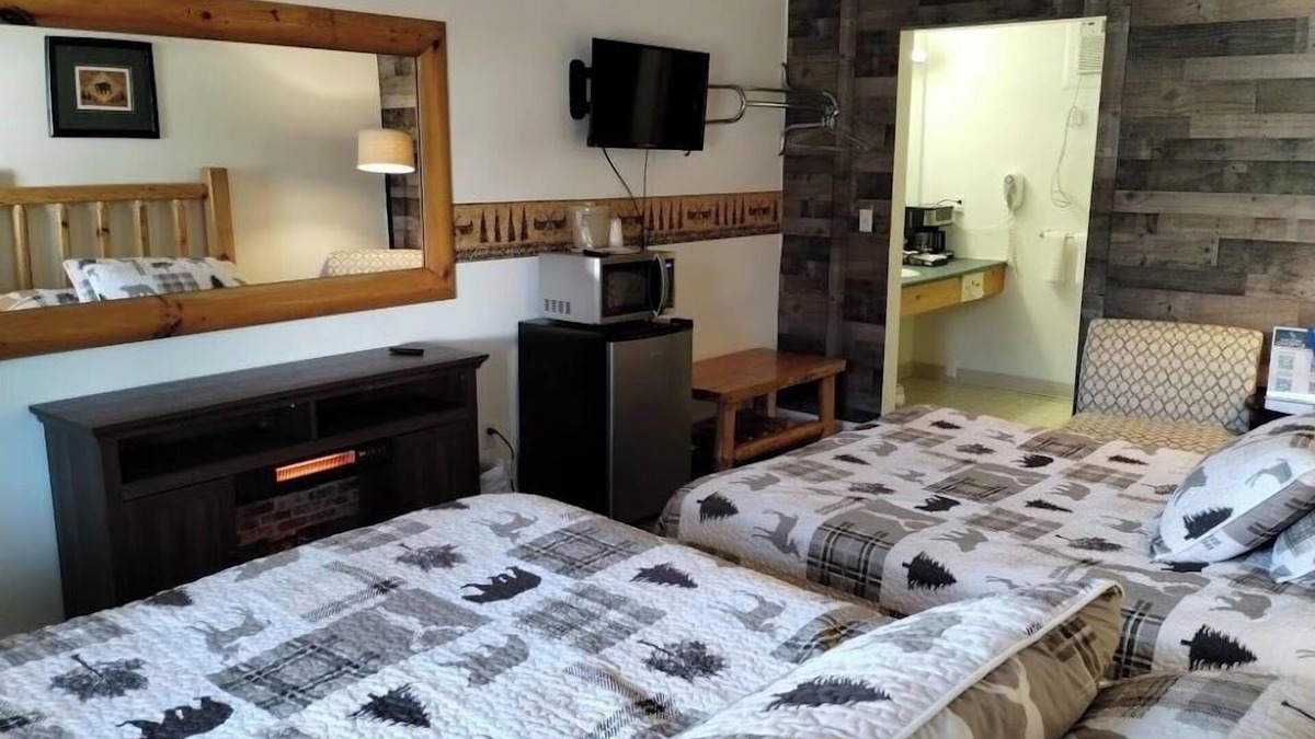 Ohiopyle Hotel | Bruner | 1BR,1BA, Cabinesque Hotel in Ohiopyle