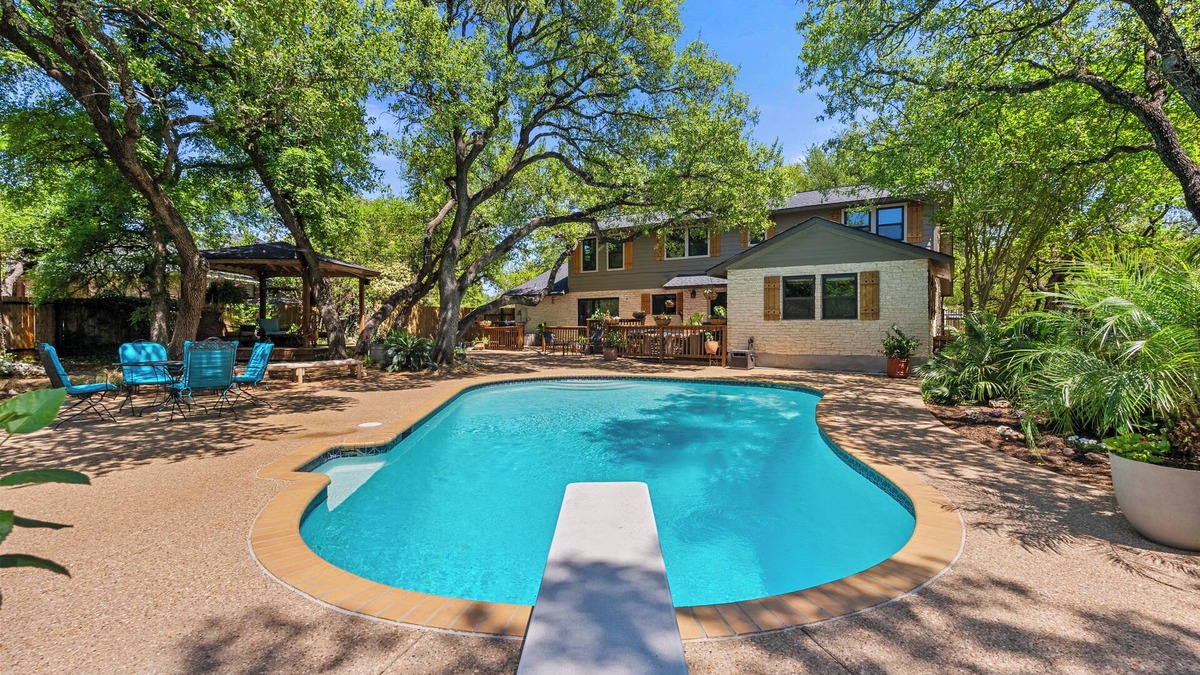 Round Rock House | Brushy Creek Retreat – Serene Backyard Paradise Near Austin