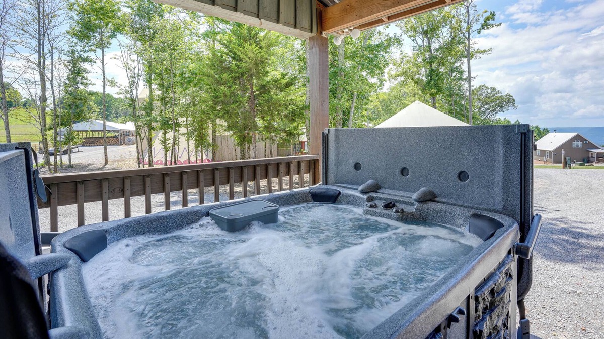 Bryant Apartment | Bryant Retreat: Private Hot Tub, Pool Access!