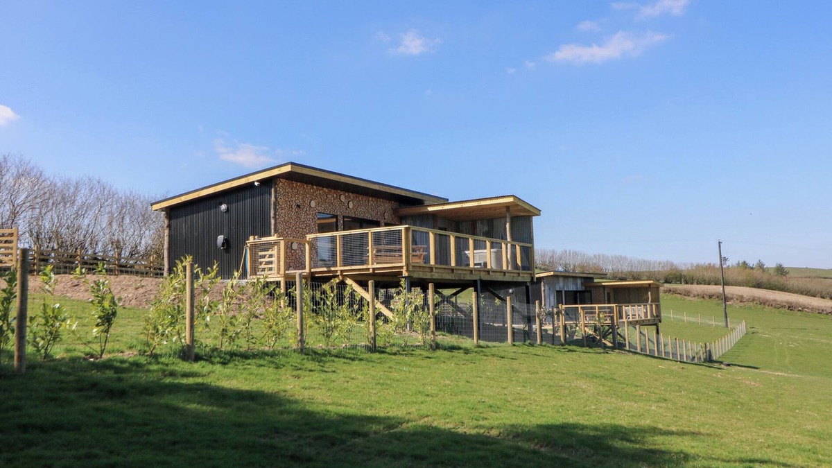 Llanddewi Ystradenny Cottage | BRYN HAFOD, pet friendly, luxury holiday cottage in Llandrindod Wells