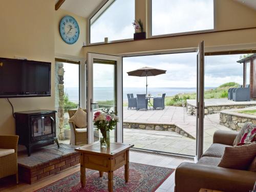 Llangennith House | Brynymor Cottage