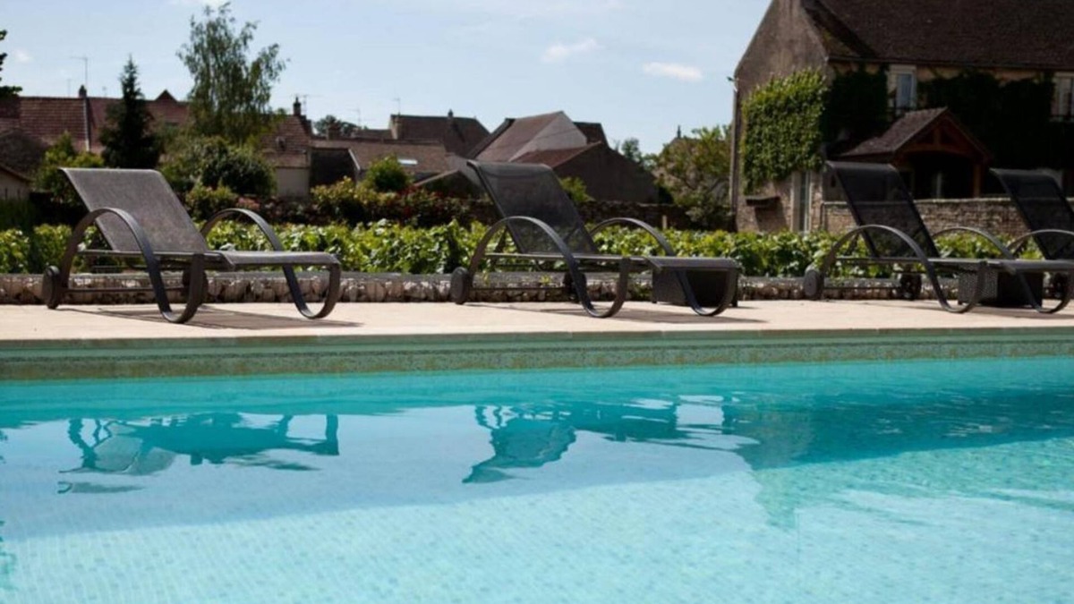Pommard Villa | BTWN BEAUNE & NUITS ST GEORGES~CHARMING VILLAGE SURROUNDED BY BURGUNDY VINEYARDS