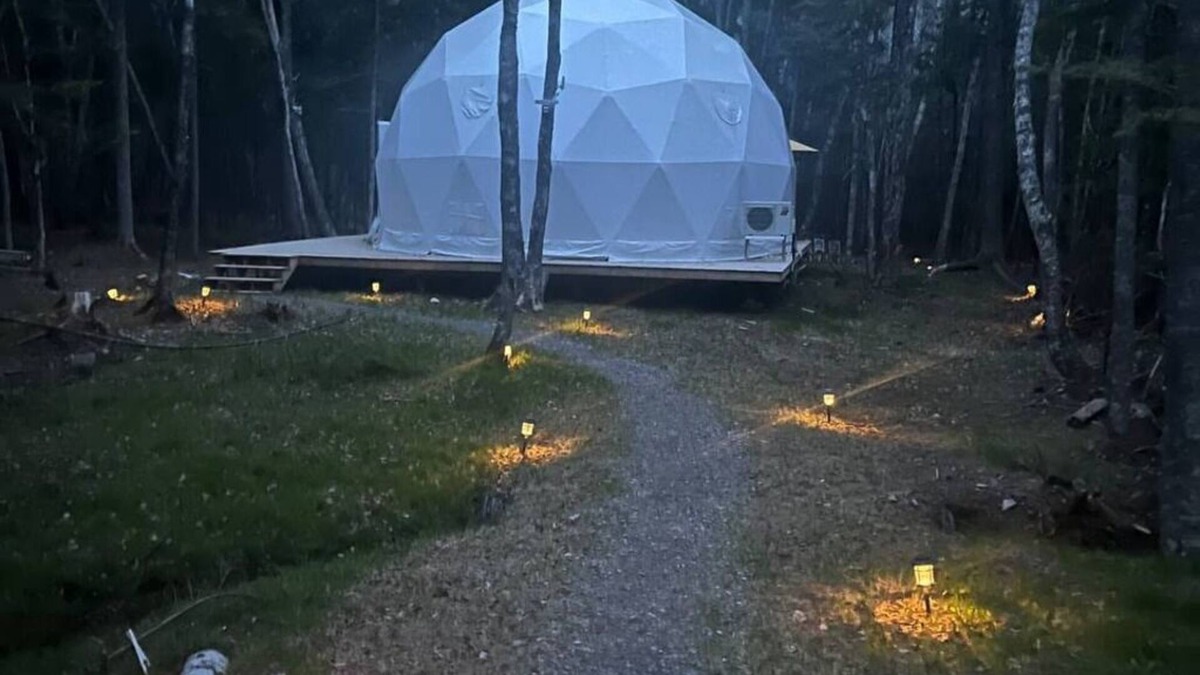 Chamcook Ski Chalet | Bubbles .