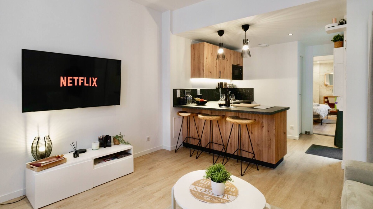 Epernay Apartment | Bubbles of happiness - hyper center of Épernay
