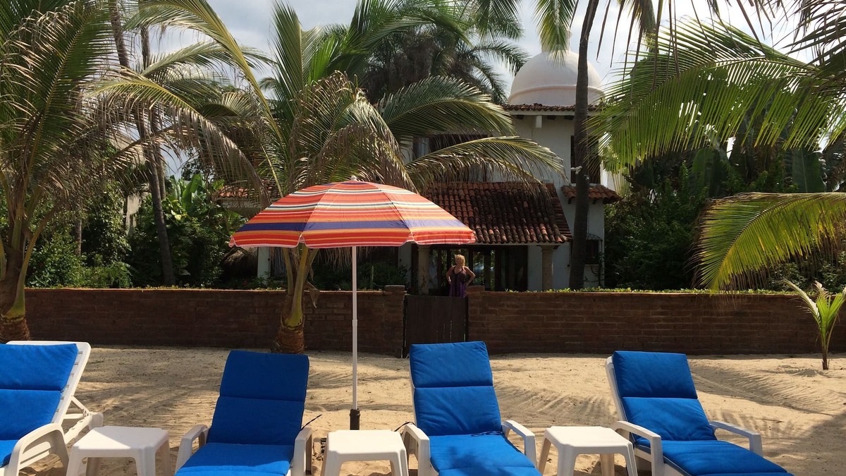 Bucerias Villa | BUCERIAS * VILLA ON The BEACH* Lush Tropical Gardens + 3 Patios, Great Location!
