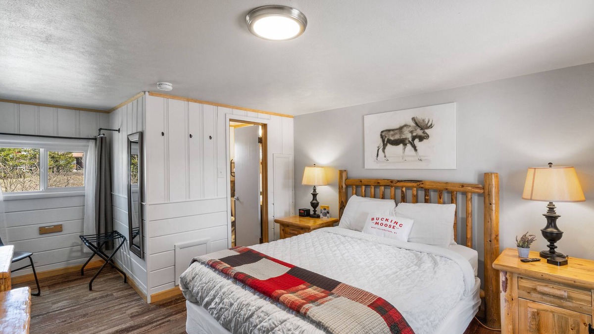 West Yellowstone Hotel | Bucking Moose Badger Room (#3)