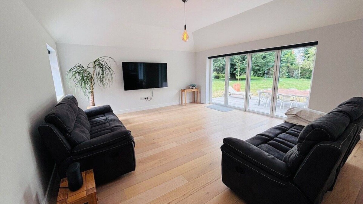Waterlooville House | Buckland Towers a sprawling detached bungalow