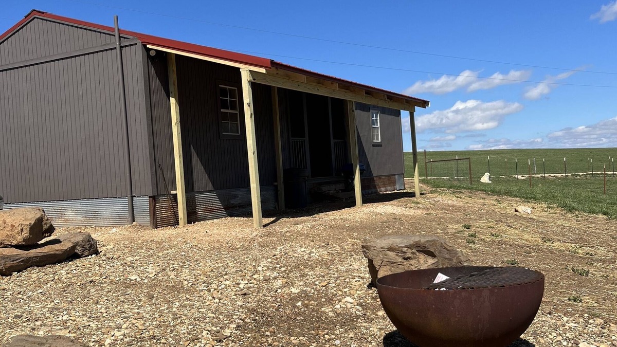 Harrison Cabin | Buckridge Cabins, located near the Buffalo National River in Compton Arkansas.