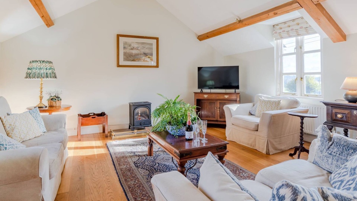 Staunton Cottage | Buckstone House Coach House, Forest of Dean - sleeps 4 guests in 2 bedrooms