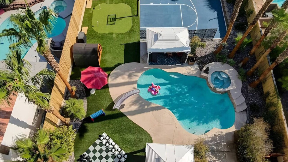 Green Valley North House | Buddha Play | Modern | Pool & Spa Near Vegas strip