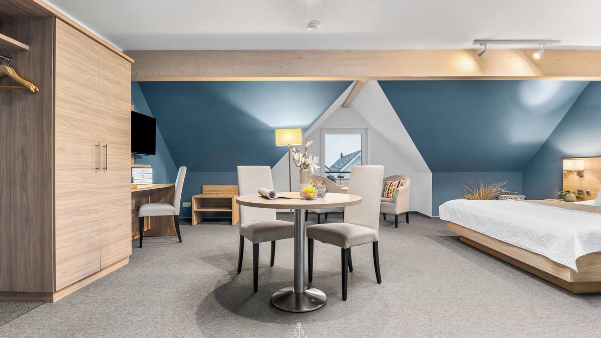 Dagebuell Apartment | Bude 7 directly on the dike in Dagebüll for 2 people with water view