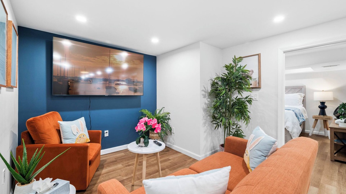 Roslindale House | Budget-Friendly Basement 2BR Retreat