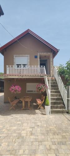 Pozega Apartment | Budget Friendly