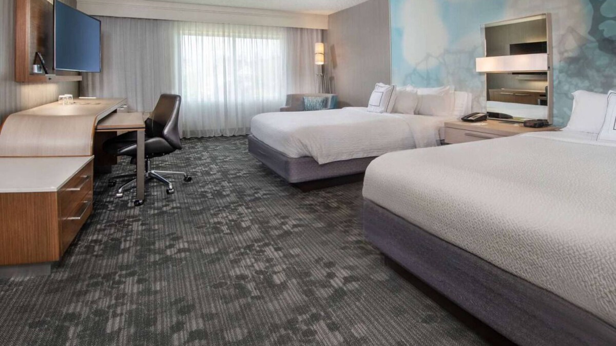Bethlehem Hotel | Budget-Friendly Stay in Bethlehem! Pets are Welcome, Relax in the Outdoor Patio!