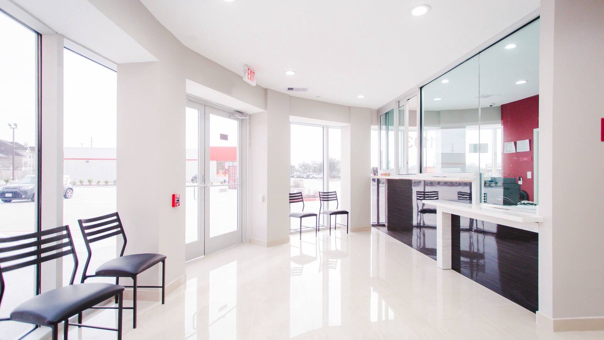 Sugar Land Hotel | Budget Host Inn and Suites