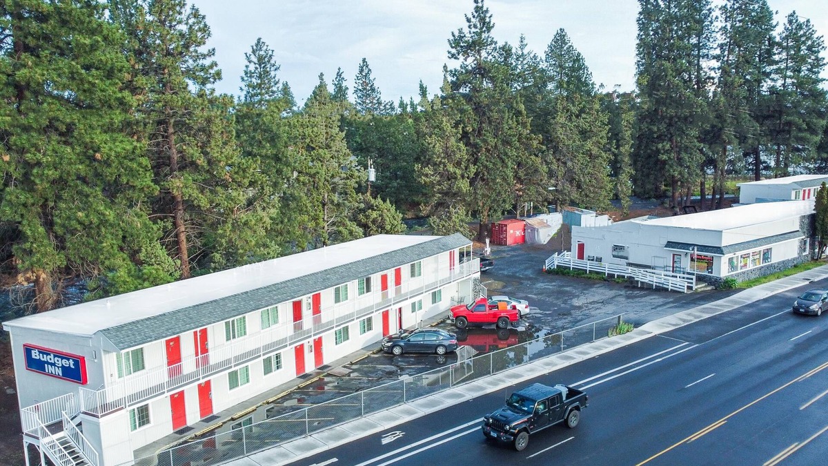 Old Farm District Hotel | Budget Inn Bend by OYO