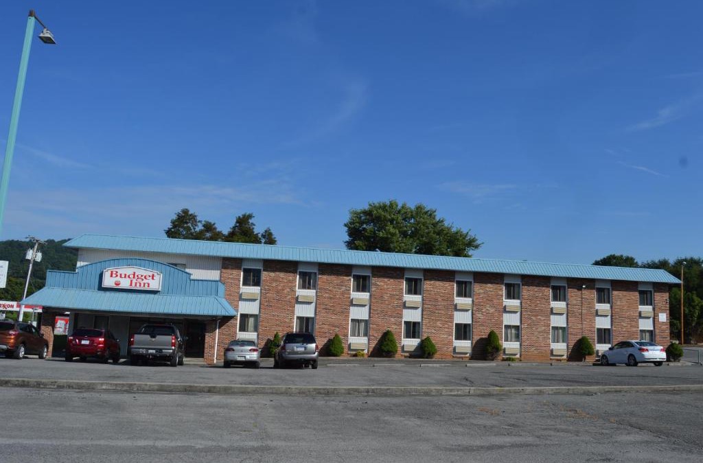 North Tazewell Hotel | Budget Inn Richlands Claypool Hill