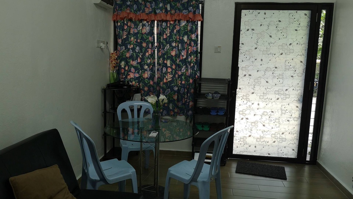 Tanjung Bungah Apartment | Budget Tiny Home at Tanjung Tokong easy accessibility to local cuisines
