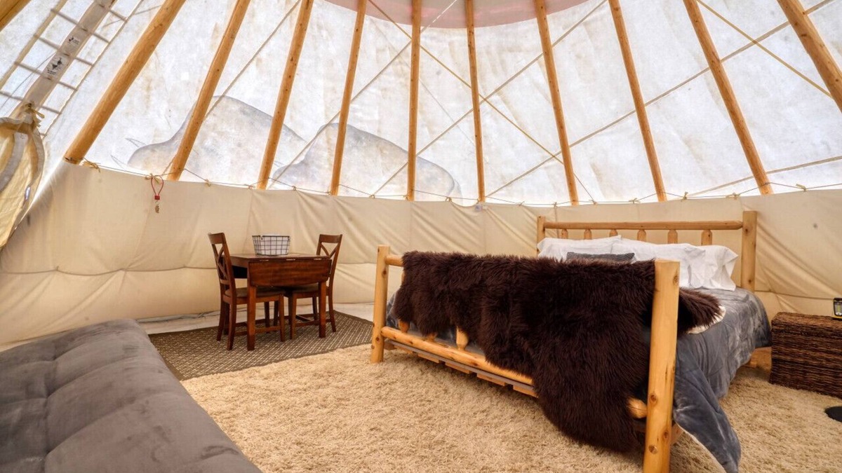 Hot Springs RV Rental | Buffalo Glamping Tipi with King Bed in Black Hills