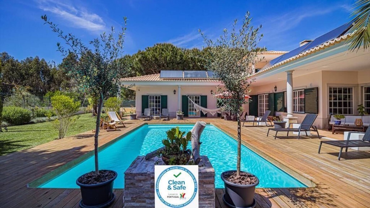Fornos Villa | Buganvilias do Meco Guest House