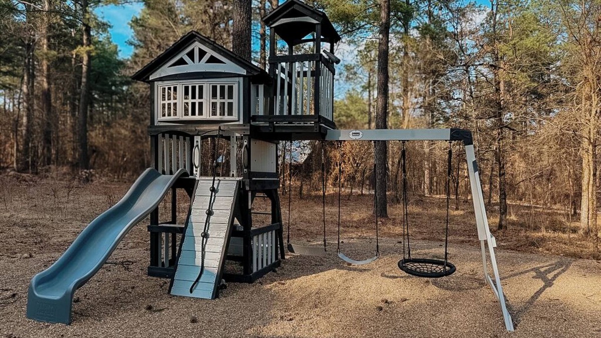 Hochatown Cabin | Build-Your-Own Mini Golf, Pool, Sauna, Games Galore - The Bitmore