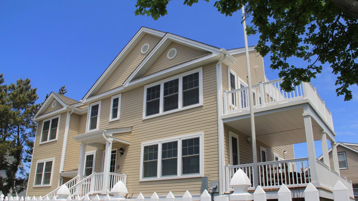 Beach Haven Terrace House | Built for Family- Elevator Access