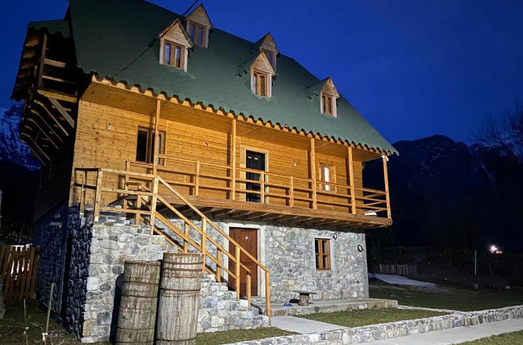 Theth House | Bujtina Vellezerit Grrela