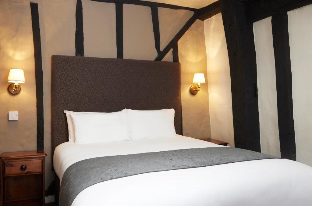 Halstead Hotel | Bull Hotel by Greene King Inns