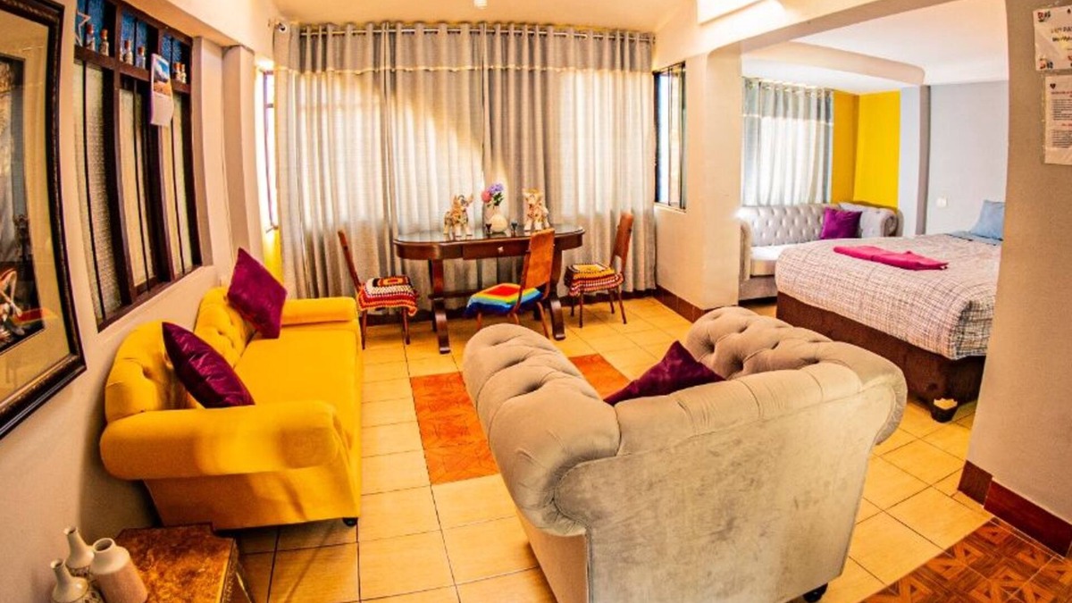 Urubamba House | Bull House