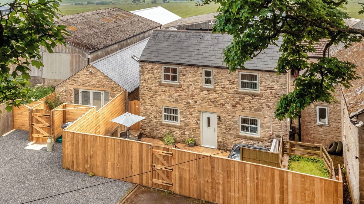 Consett Cottage | Bullions Farm Cottage