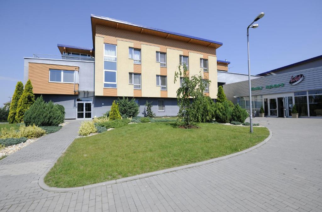 Kravare Hotel | Buly Aréna