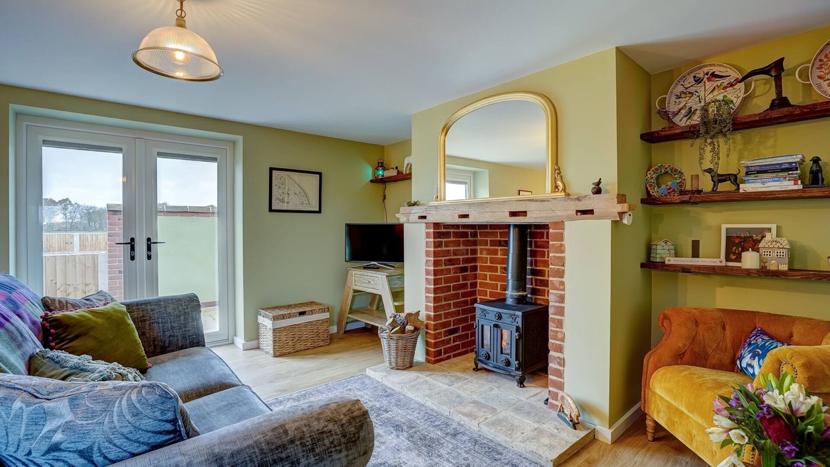 Happisburgh Apartment | Bumblebee Cottage | East Ruston Cottages