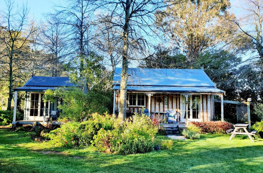 Greytown House | Bumblebee Cottage